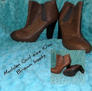 Brown boots